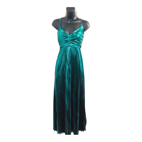Beautiful emerald green lurex look open lace up back pleated maxi dress size S - Picture 3 of 17
